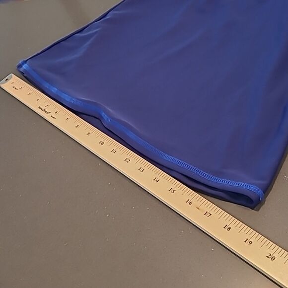 Colorful sz M Long Sleeve Swim Top with built in bra NWOT - Picture 7 of 9